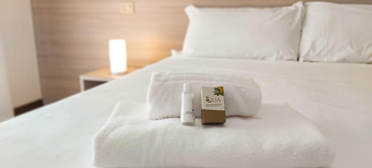 סוטומרינה Hotel Ammare מראה חיצוני תמונה