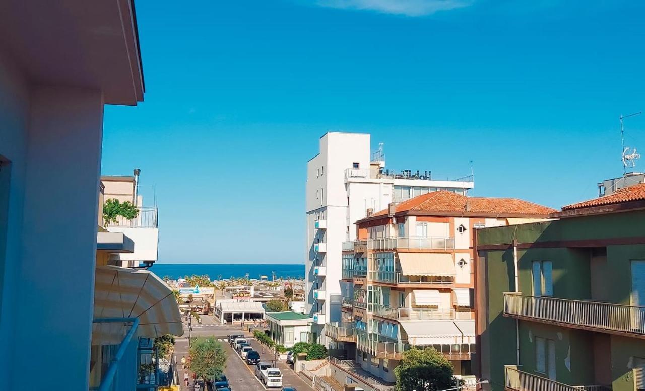סוטומרינה Hotel Ammare מראה חיצוני תמונה